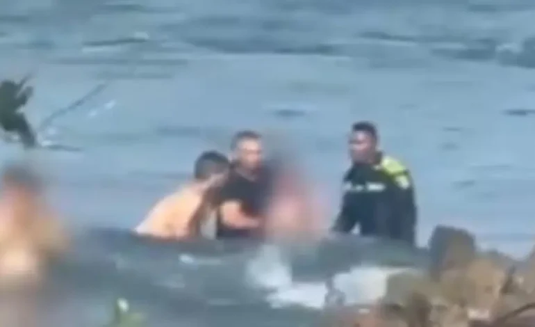 El agente de la policía arriesgó su vida cuando disparó en el mar para salvar a su padre y a su hija en Chocó
– Primer plano