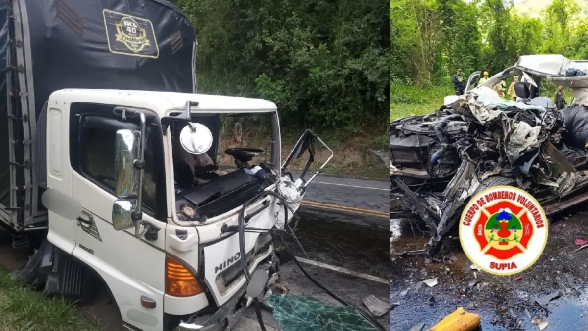 Su camioneta se estrelló con un camión

 – Primer plano