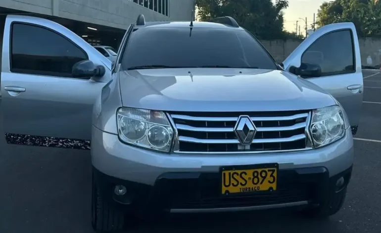 Más de 30 personas condenan el robo de vehículos concesionarios

 – Primer plano