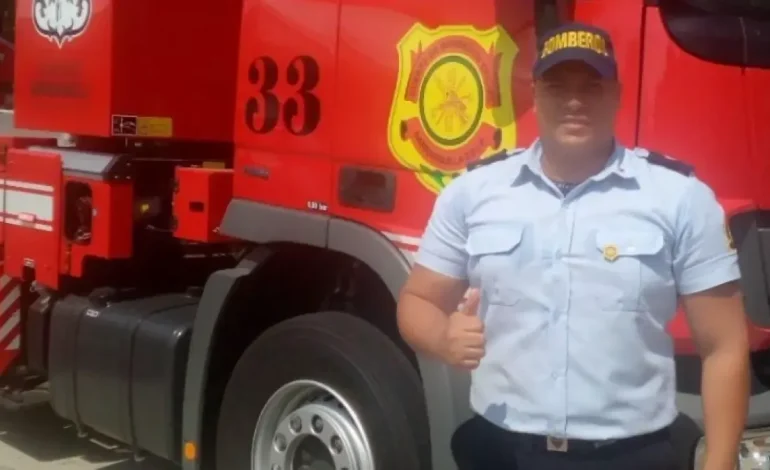El alcalde Alejandro Char rechaza al bombero indicado por la muerte de un joven en un accidente; El fiscal lo examina para obtener culpa por el asesinato.

 – Primer plano