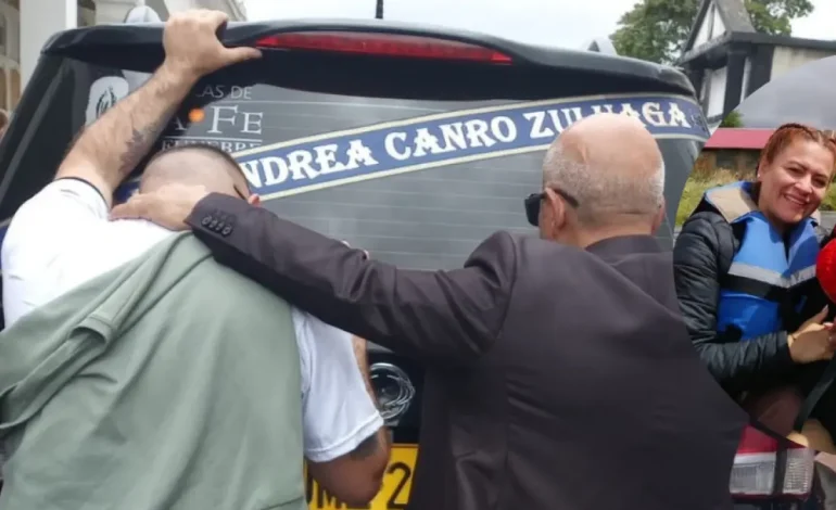 La decisión del fiscal sobre el entierro de una familia encontrada en el Portobelo Hotel de San Andrés, lo que causó incomodidad entre sus familiares

 – Primer plano