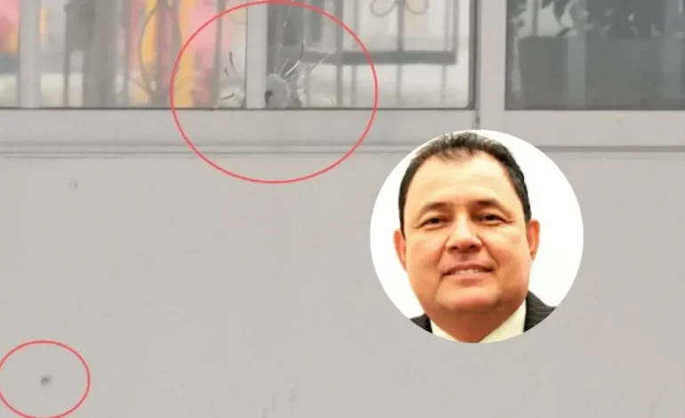 Las autoridades examinan el posible caso de extorsión

 – Primer plano