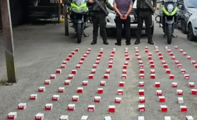 Encontró y tomó 14,000 detonadores, esto es lo que se sabe
– Primer plano