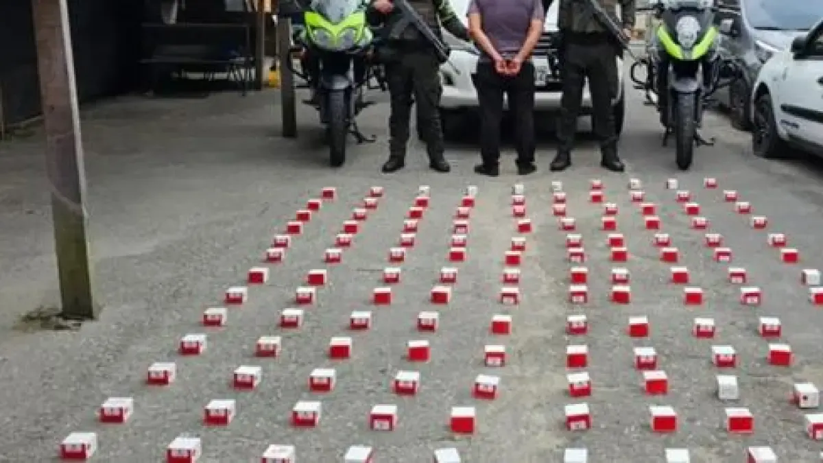 Encontró y tomó 14,000 detonadores, esto es lo que se sabe

 – Primer plano