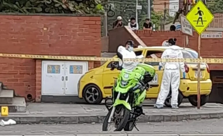El taxieta fue asesinado en el medio de la calle después de que se realizó el servicio.

 – Primer plano