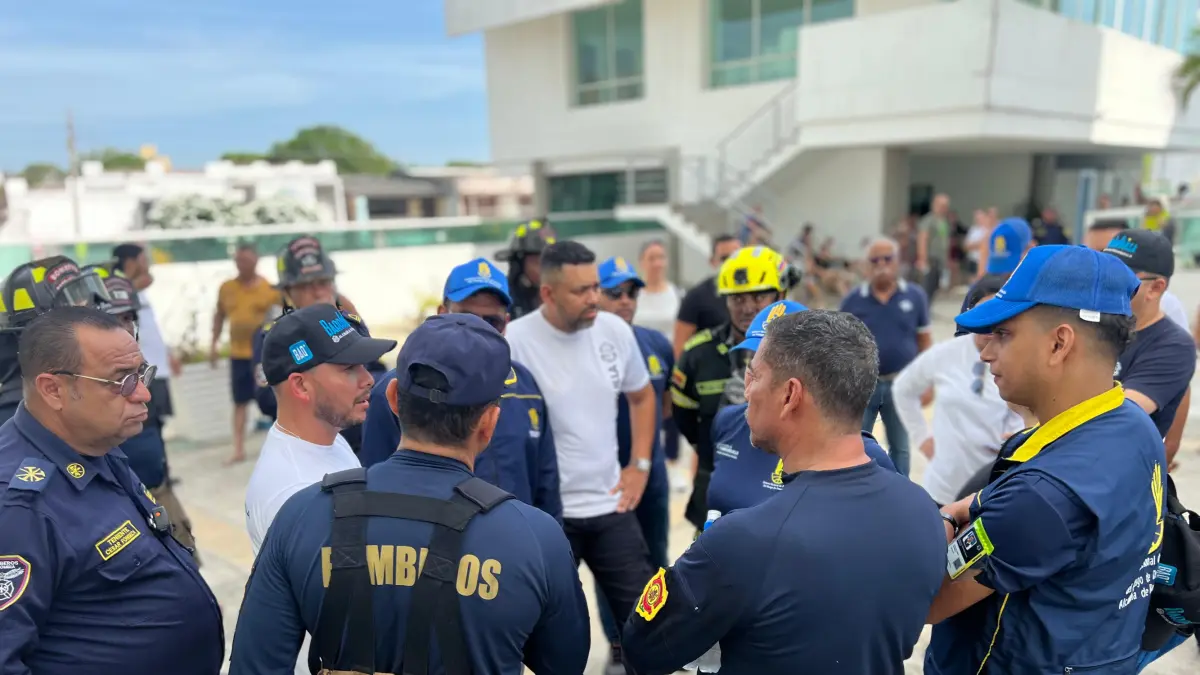 En una emergencia en Recreo, Flores deja a tres muertos y más de 40 heridos después de un incendio, que un estacionamiento devastado: las autoridades recomiendan no regresar

 – Primer plano