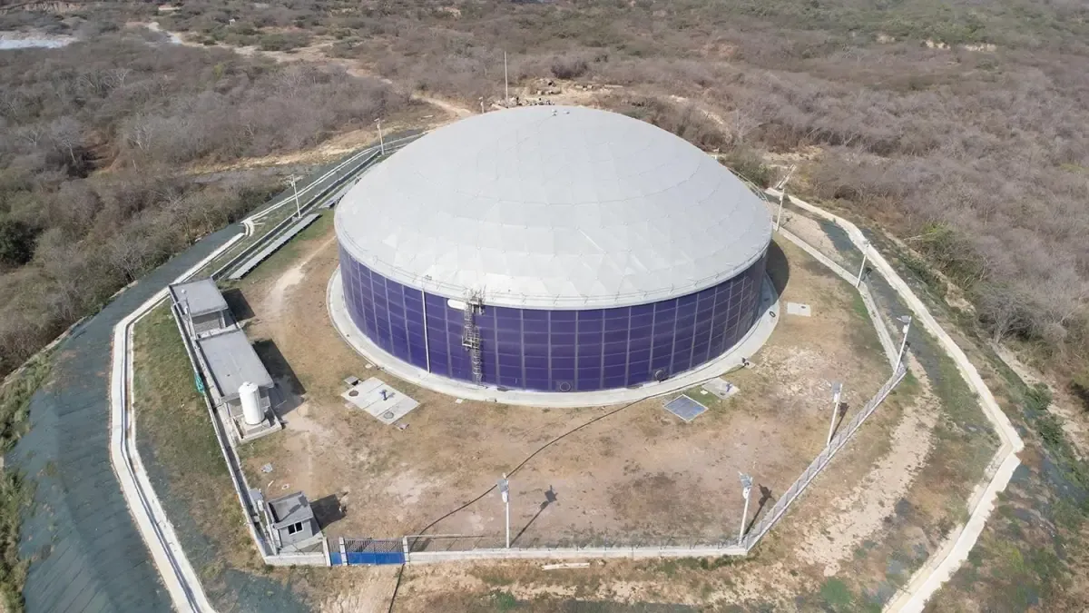 Limpieza triple del tanque de agua más grande de América Latina: distritos de Barranquilla

 – Primer plano