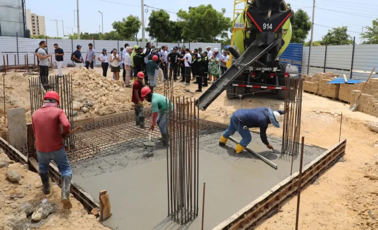 nuevas estaciones, móvil Cai I

 – Primer plano