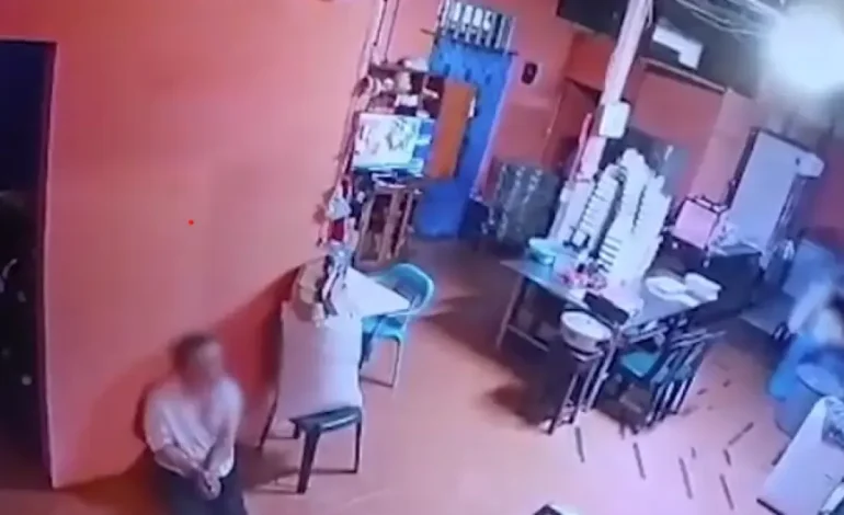 Captura de películas de cuatro ladrones grabadas por cámaras en un restaurante en Candelaria, Valle: «La patrulla fue valiente»
– Primer plano