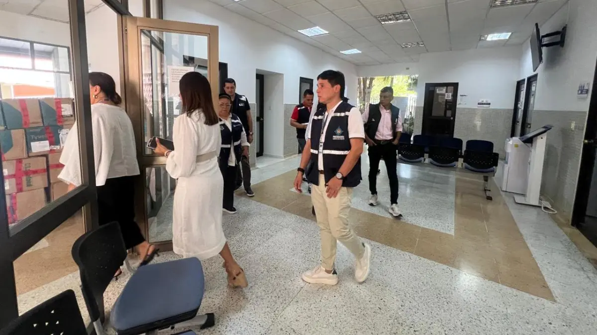 El fiscal general ordena acciones inmediatas sobre la crisis en medicina legal Barranquilla; La secretaría de salud verifica la sede en términos de quejas de salud

 – Primer plano