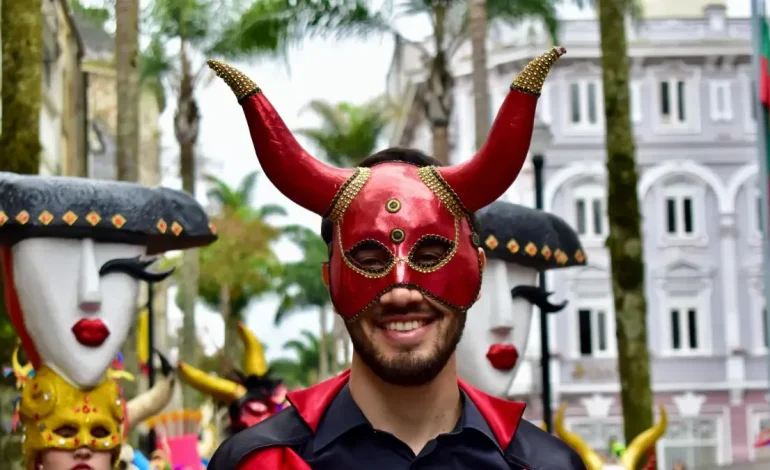 El personaje del diablo está iluminado por el debate en la asamblea de Caldas para aprobar el carnaval de Riosucio como herencia; Voces a favor y en contra
– Primer plano