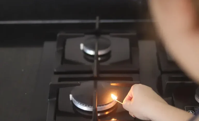 Casi 1000 familias sensibles se conectaron por primera vez al servicio.

 – Primer plano