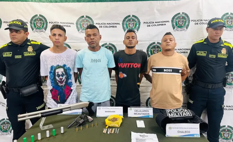 Capturan a cuatro presuntos miembros de «los Costaros» en Rebolo: tenían armas, sustancias ilegales y folletos intimidantes

 – Primer plano