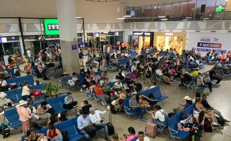El aeropuerto internacional de Rafael Núñez en Cartagena superó los 3.7 millones de pasajeros en el primer semestre de 2025
– Primer plano