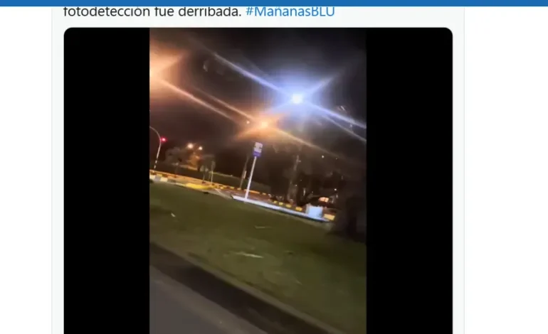 La policía está buscando dos hombres de motocicletas que causaron daños a la fotomultancia.

 – Primer plano