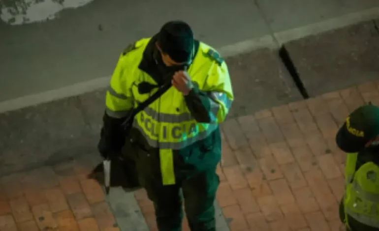 Criminales que fingen ser jóvenes de Medellín para hacer trampa y robar sus cosas: funcionan

 – Primer plano