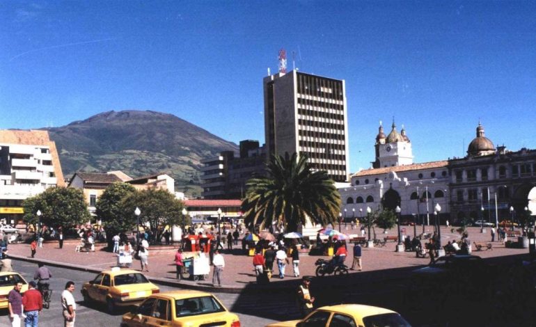 Amenaza de una bomba contra los agentes de hierba por folletos que serían de disidentes
– Primer plano