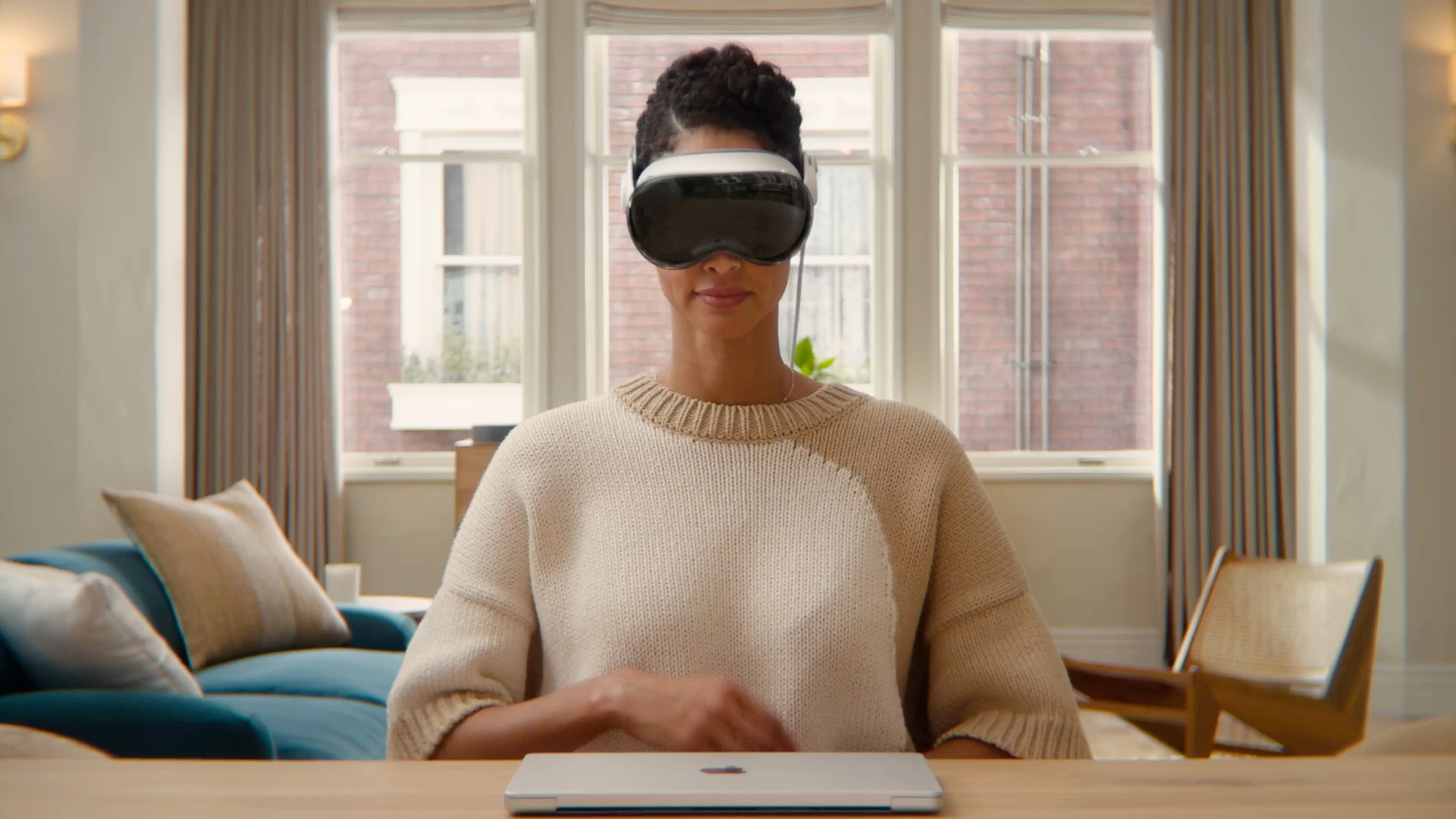 Apple comienza Vision Pro 2 con mejoras de batería importantes y realidad mixta

 – Primer plano