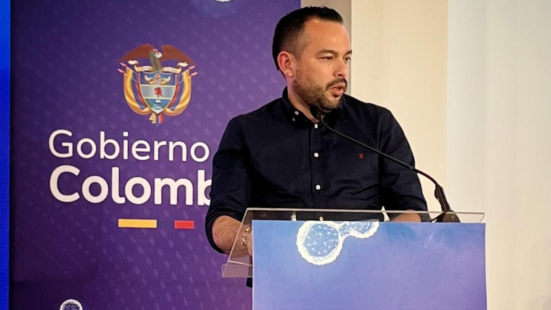 El ministro mío anunció una disminución en las tasas de energía eléctrica en Colombia

 – Primer plano