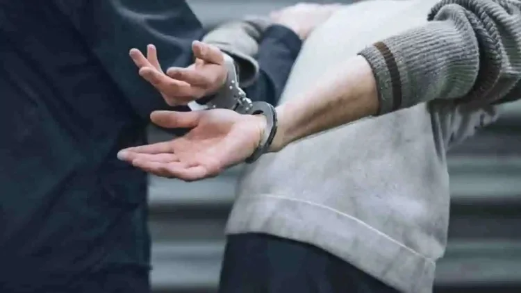 El criminal sexual puede ser libre debido a la incompetencia mental

 – Primer plano