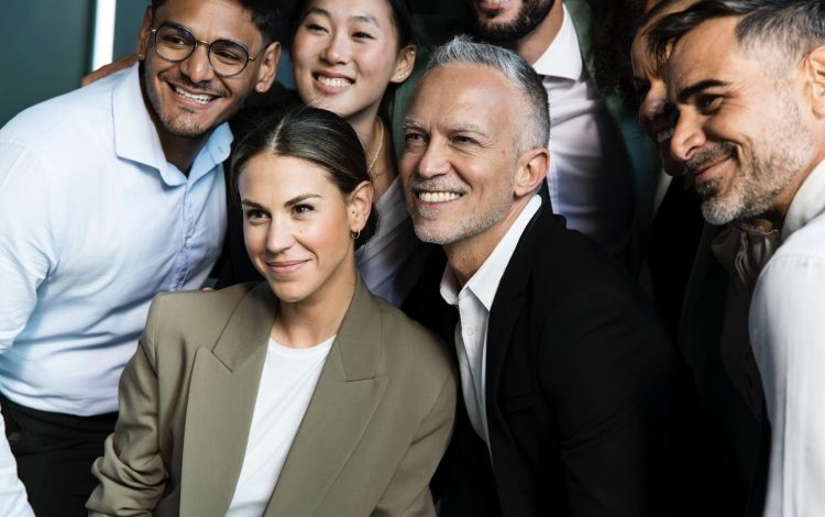 La ventaja competitiva para las empresas colombianas radica en la reinocalidad de los activos digitales
– Primer plano