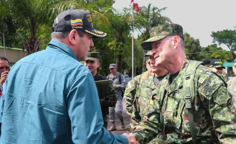 Fondos tomados después de ataques a las tiendas

 – Primer plano