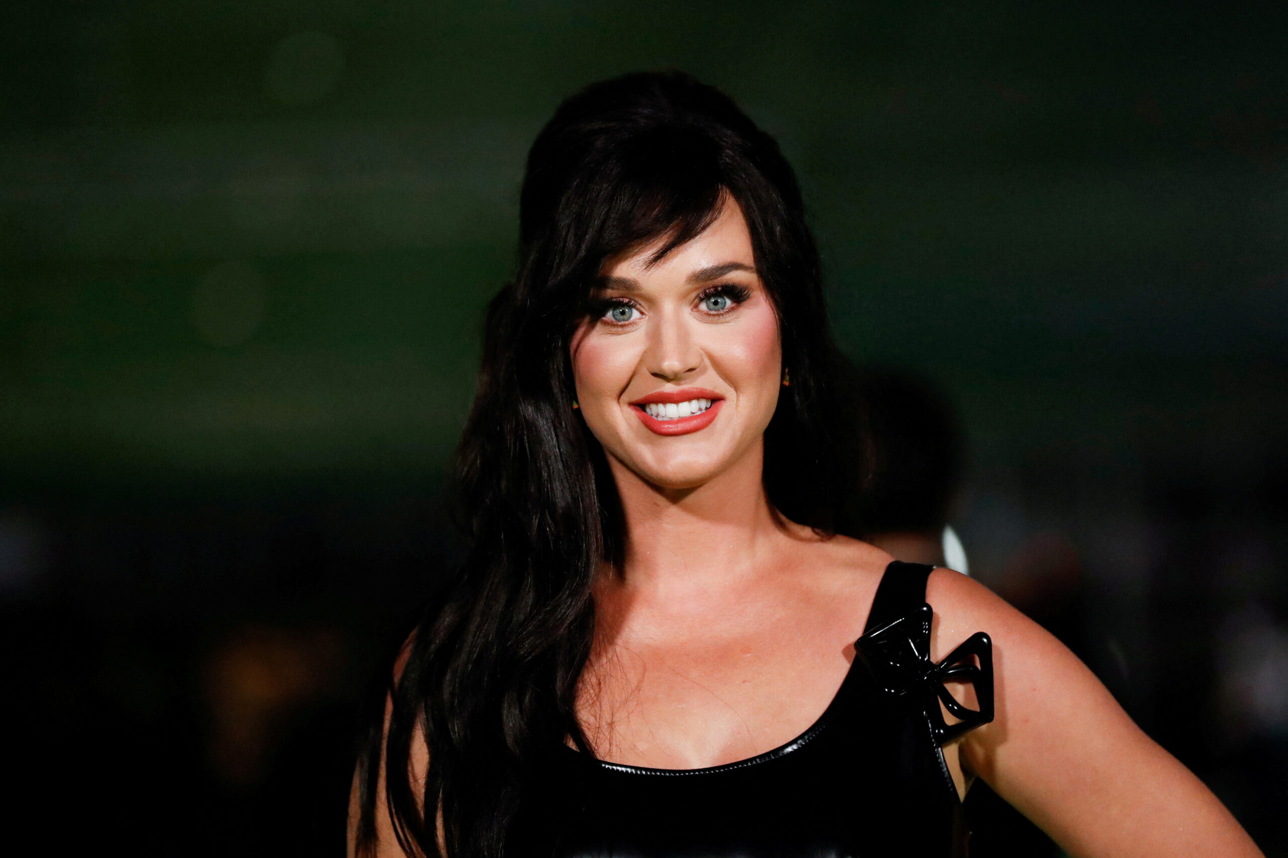 Katy Perry se somete a un incidente técnico en el concierto completo en San Francisco

 – Primer plano