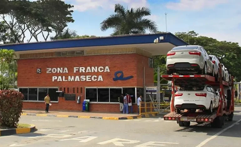 «Mincomercio garantiza la operación gratuita de la zona de Palmaseca y anuncia una nueva licitación»: no había licitadores
– Primer plano