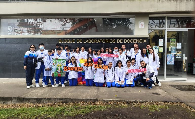 Aprender a sanar con raíces y ciencia

 – Primer plano