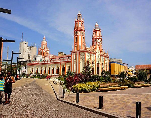 Ruta de las TIC ”: más de 5,000 Barranquilleros ya se benefician de la inclusión digital

 – Primer plano