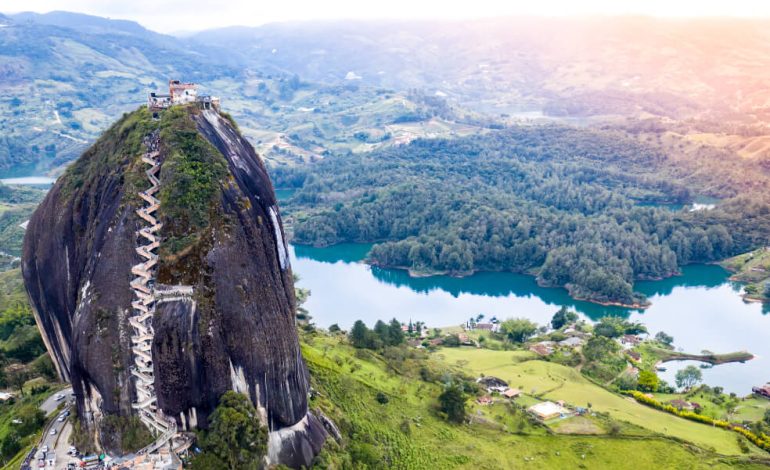 El turismo supera el café y el carbón y ya está compitiendo con petróleo en Colombia

 – Primer plano