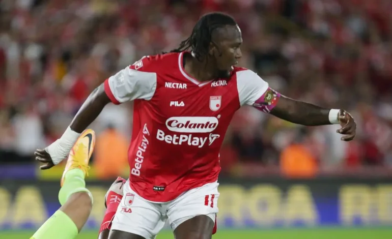 Este es el gran precio de la camiseta de Santa Fe Champion

 – Primer plano