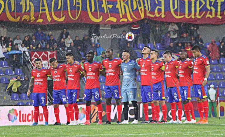 in Alive Pasto vs Tolima: Colombian Soccer 2025

 – Primer plano