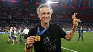 Luis Enrique se convertiría en el técnico más importante de la historia mañana
– Primer plano