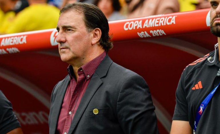 Nérstor Lorenzo habló públicamente sobre el campeonato de Santa Fe

 – Primer plano