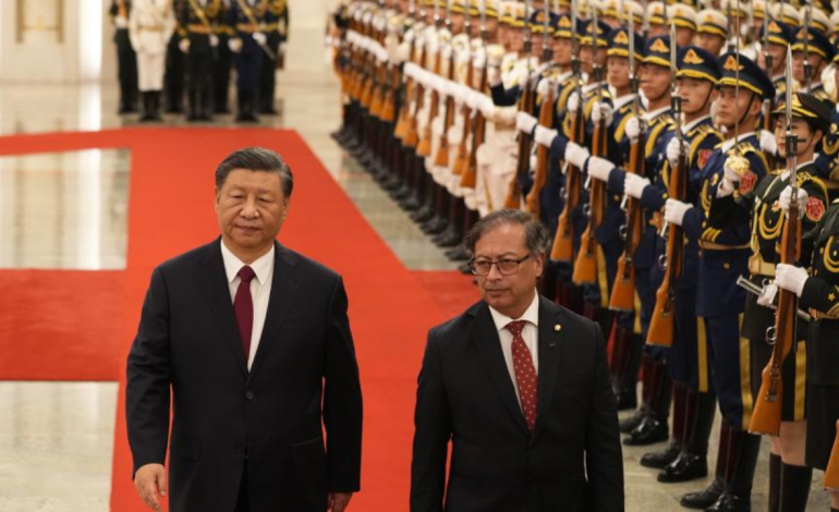 Colombia está en línea con China y llega a AIIB en septiembre
– Primer plano