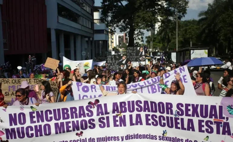 Miedo por tu vida y pide justicia

 – Primer plano