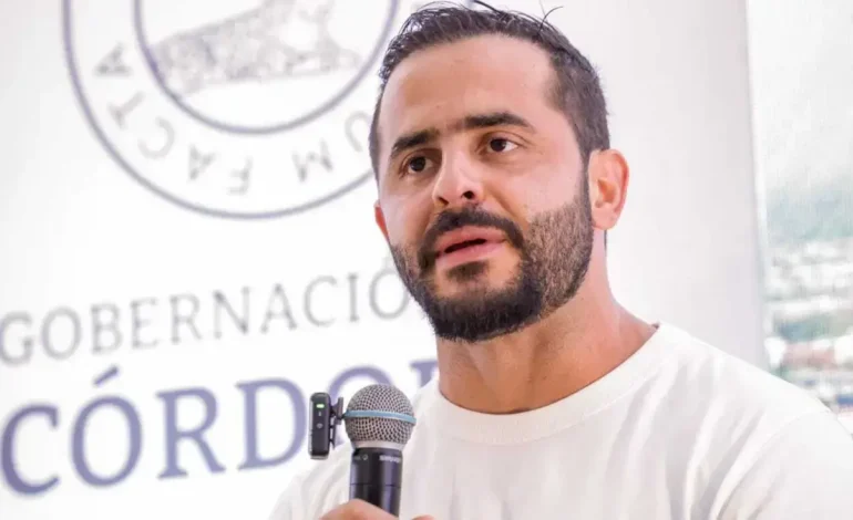 El gobernador de Duner le pregunta al presidente Gustavo Petro Claridad sobre los diálogos de paz que comenzaron con el clan del Golfo Pérsico

 – Primer plano