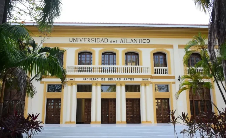 Hermosas jugadas nuevamente abren su sede después de siete años de cierre; Los estudiantes regresan al edificio totalmente renovado

 – Primer plano
