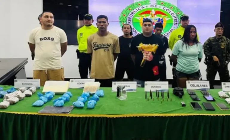 Capturan siete presuntos miembros de «Los Costaños» en Gardenias Las en trece incursiones simultáneas

 – Primer plano