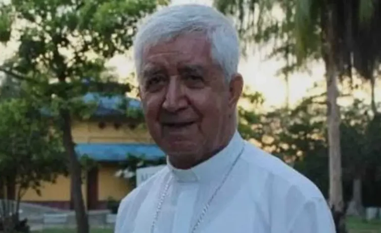 Tres días de duelo

 – Primer plano