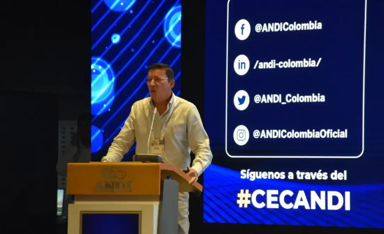 Antes de Andi, los empresarios se reunieron en Cartaagen, el Secretario Nacional presentó el Plan Electoral del Congreso y Presidencia en 2026.

 – Primer plano