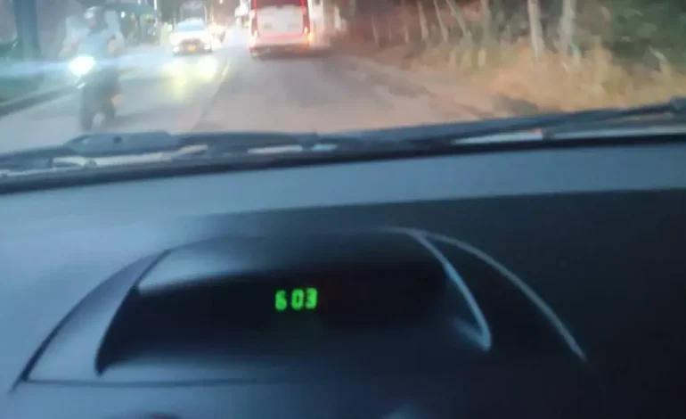 La atacaron con un destornillador y la arrojaron al camino después del robo
– Primer plano