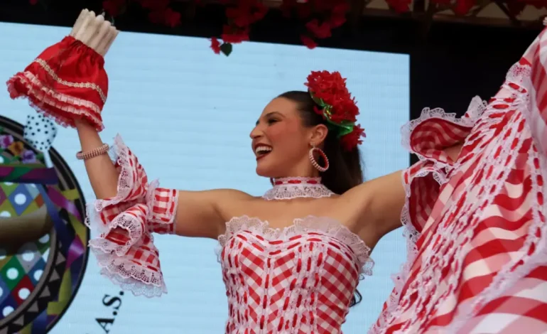 Michelle Char Fernández, una reina que no solo recibió la corona sino que llevó a Heritage

 – Primer plano