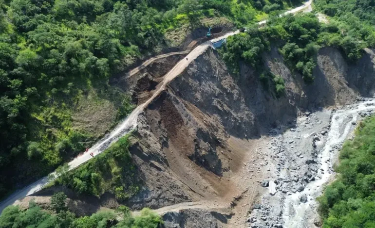 Abren el camino entre Medellín y ocho café (Sector Sinifaná), pero con restricciones

 – Primer plano