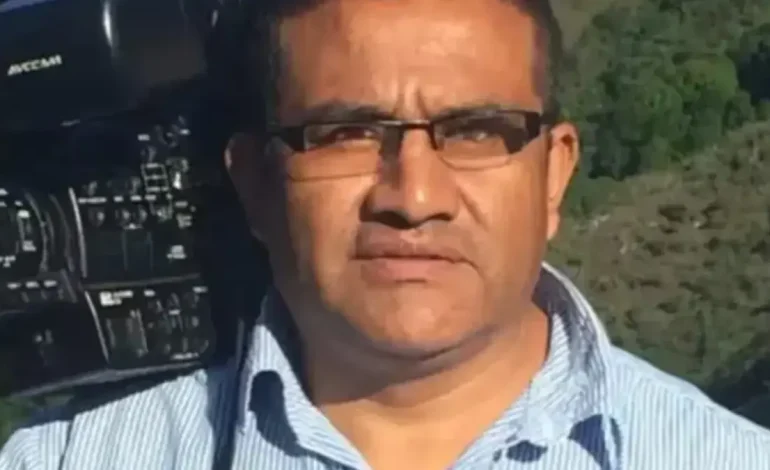 Embajada colombiana en Suiza interviniendo
 – Primer plano