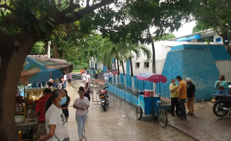 Quince días sin luz y sin asistir a clases: la universidad en Soldad todavía está apagada, mientras que los estudiantes y los tutores esperan soluciones

 – Primer plano