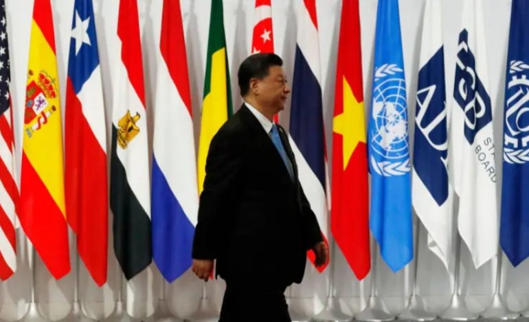 Xi Jinping muestra a Trump que tiene las cartas al organizar una reunión con Putin y Kim Jong-un
 – Primer plano