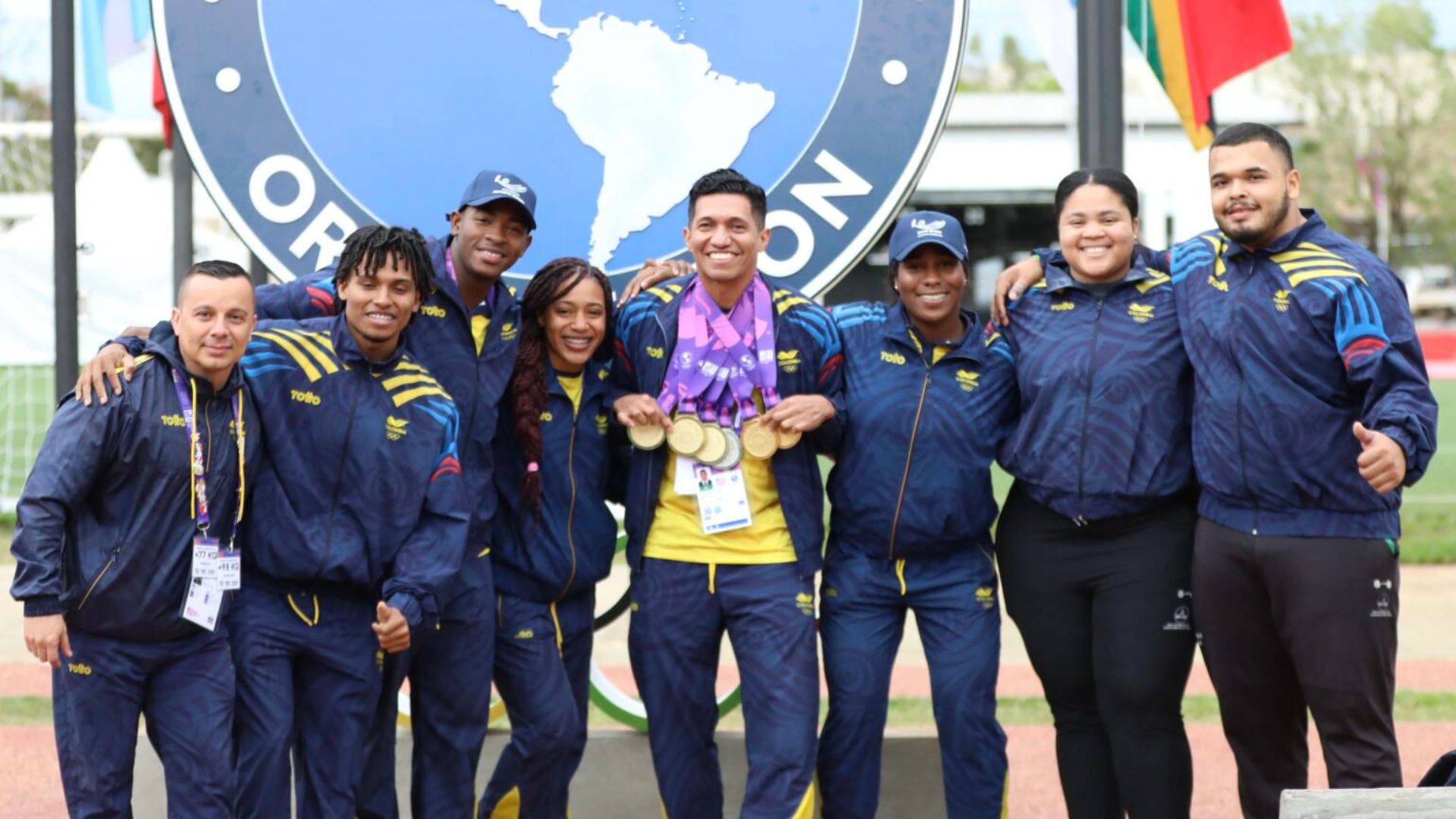 Colombia se encuentra con cinco medallas de oro en levantamiento de pesas en Asunción 2025

 – Primer plano