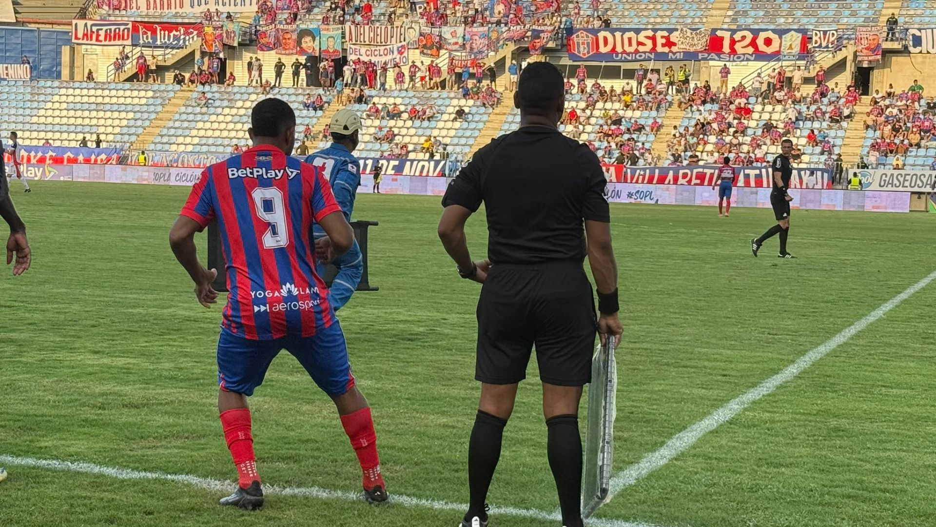 Esta era la mesa de las posiciones de fútbol colombiano

 – Primer plano